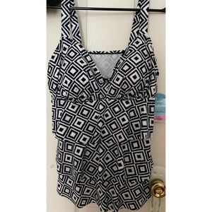 🩱Swim Solution Metallic Print Tiered Tankini Top